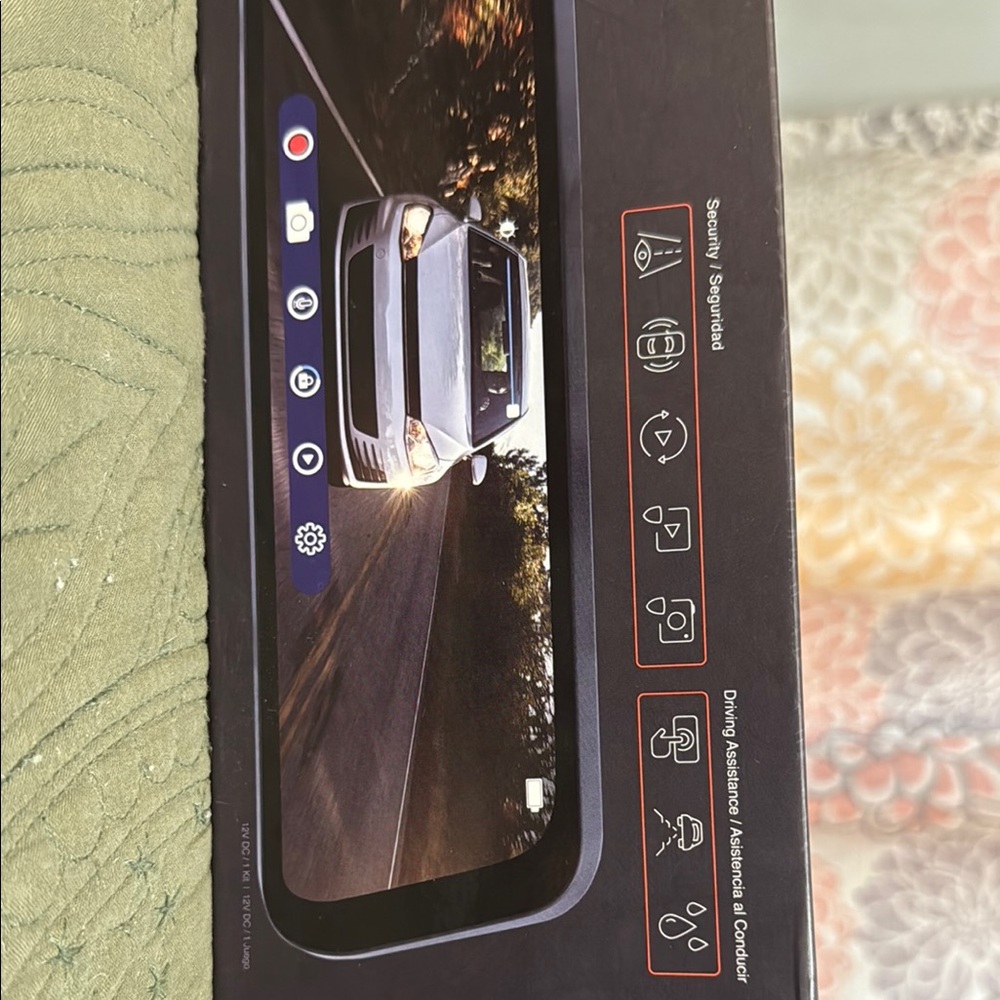 Black HD In-Mirror Video System - Picture 2 of 6